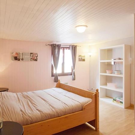 Appartement En Rez De Jardin Et Terrasse Ds Villa 히에레 외부 사진